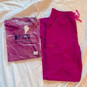 Figs Dark Magenta Set